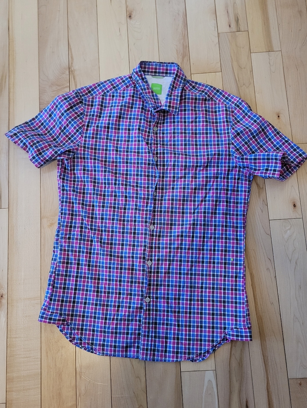 Boss by Hugo Boss men's size medium short sleeve button up shirt